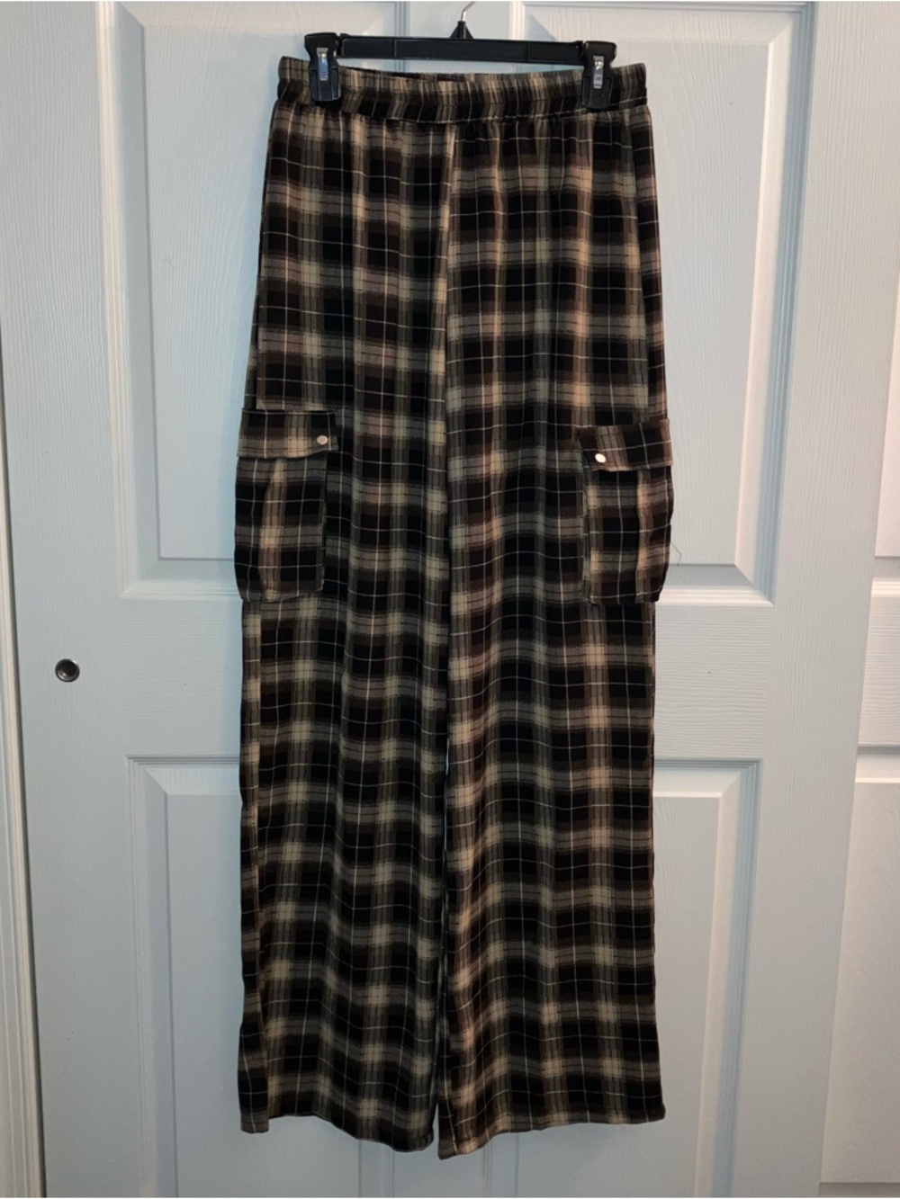 PrettyLittleThing Plaid Flowy Wide-Leg Pants